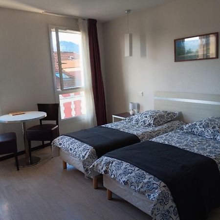 Studio 24M2 Au 4Eme Etage Ascenseur A Cote De La Gare Sncf Лурд Экстерьер фото