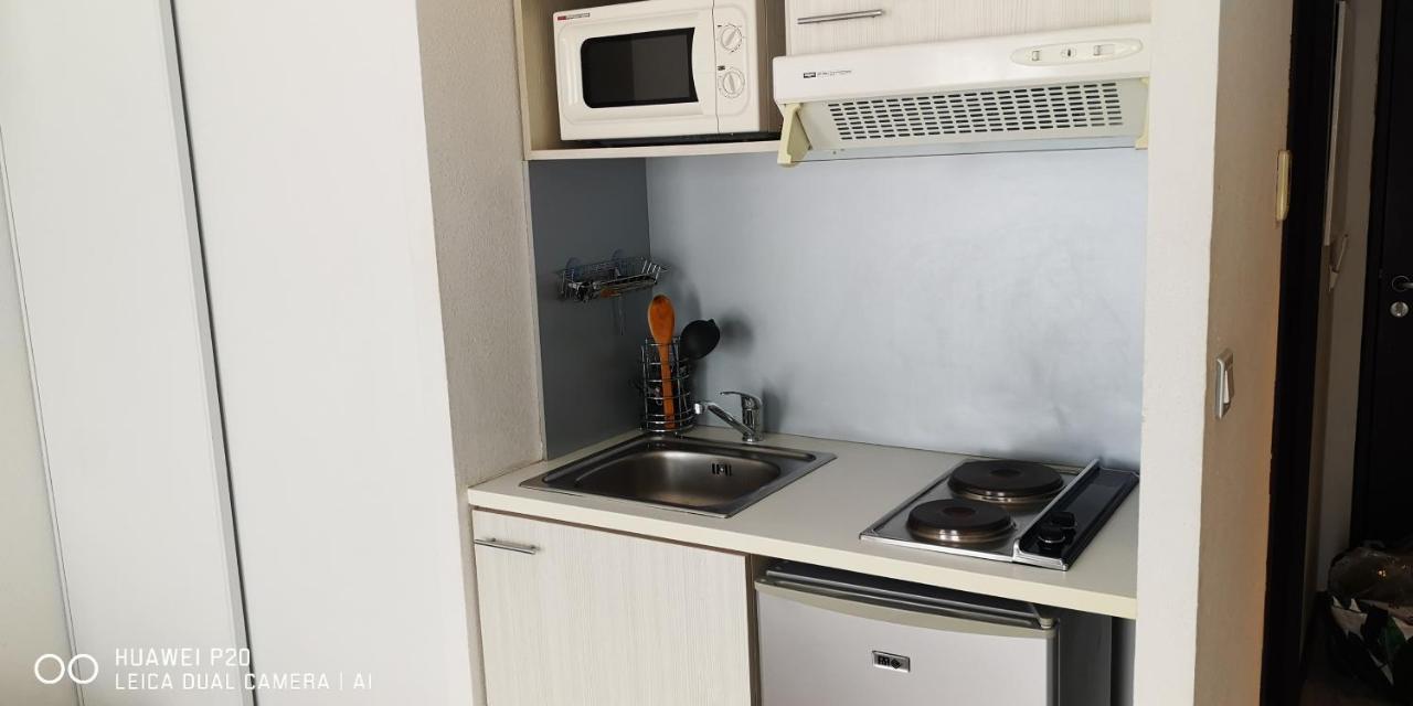 Studio 24M2 Au 4Eme Etage Ascenseur A Cote De La Gare Sncf Лурд Экстерьер фото